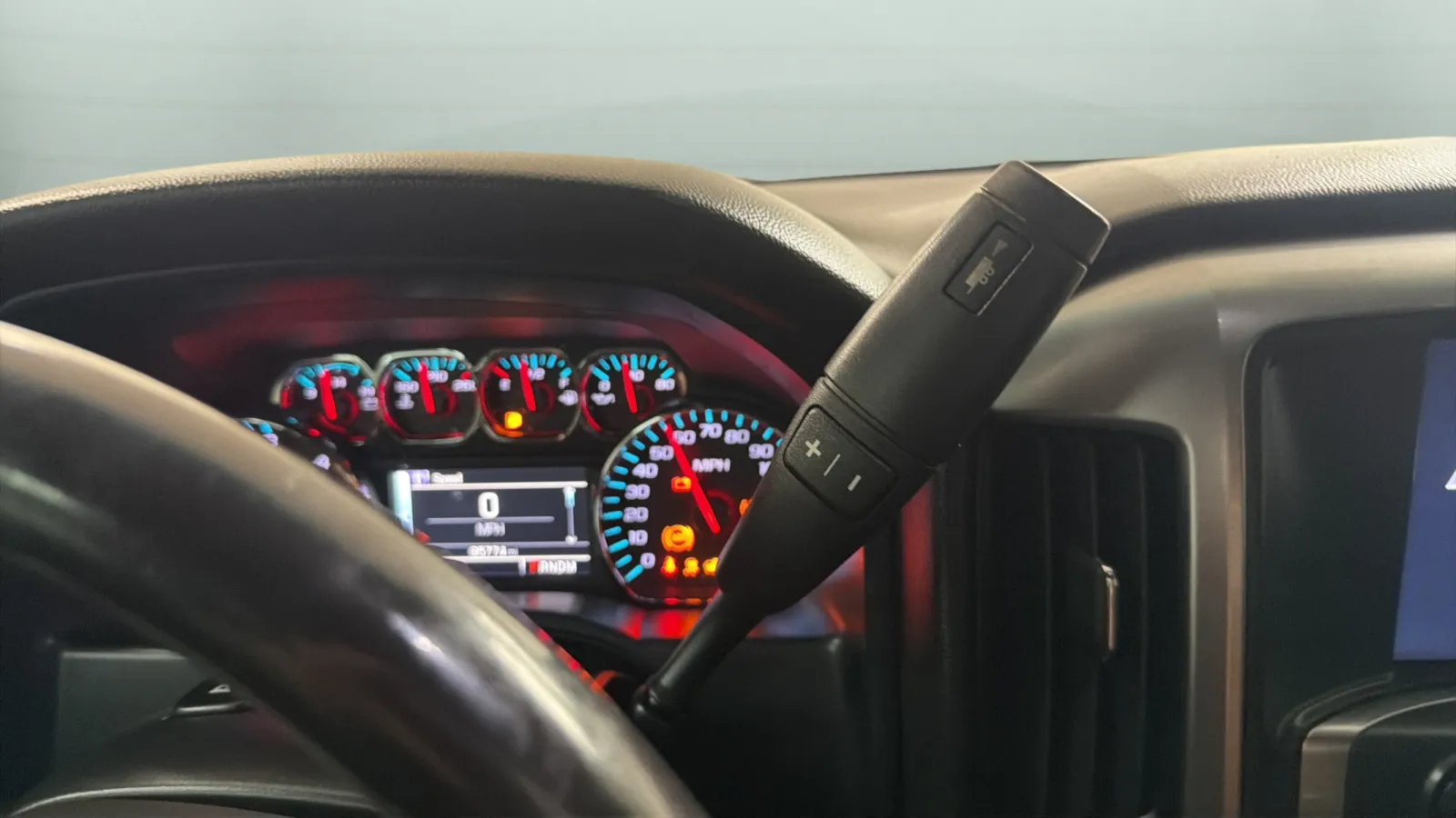 Chevrolet Silverado photo 12
