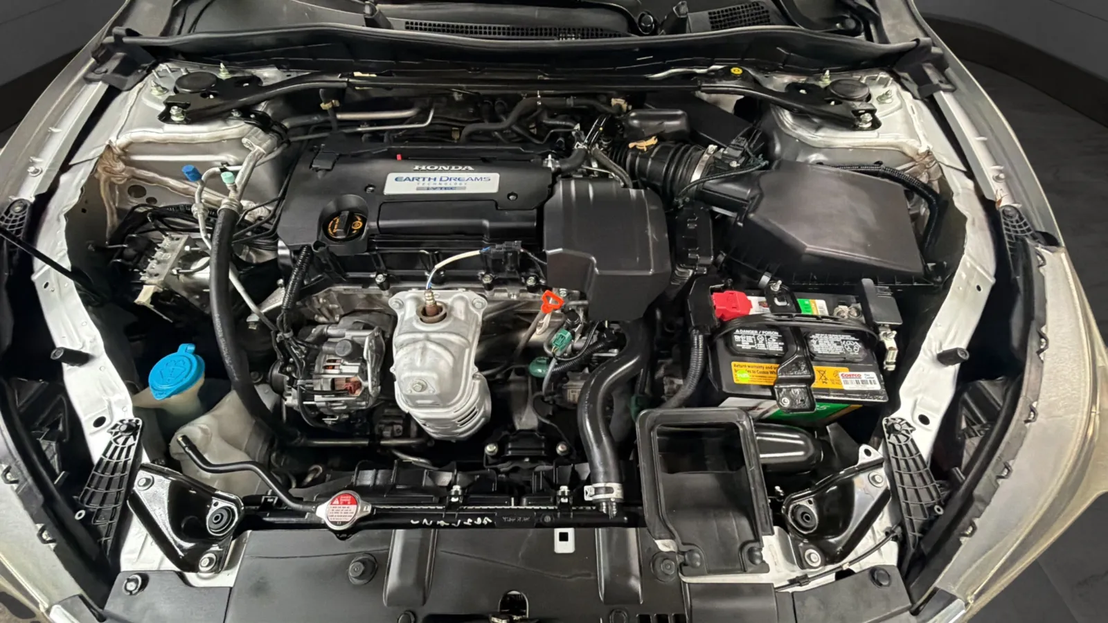 Honda Accord photo 23