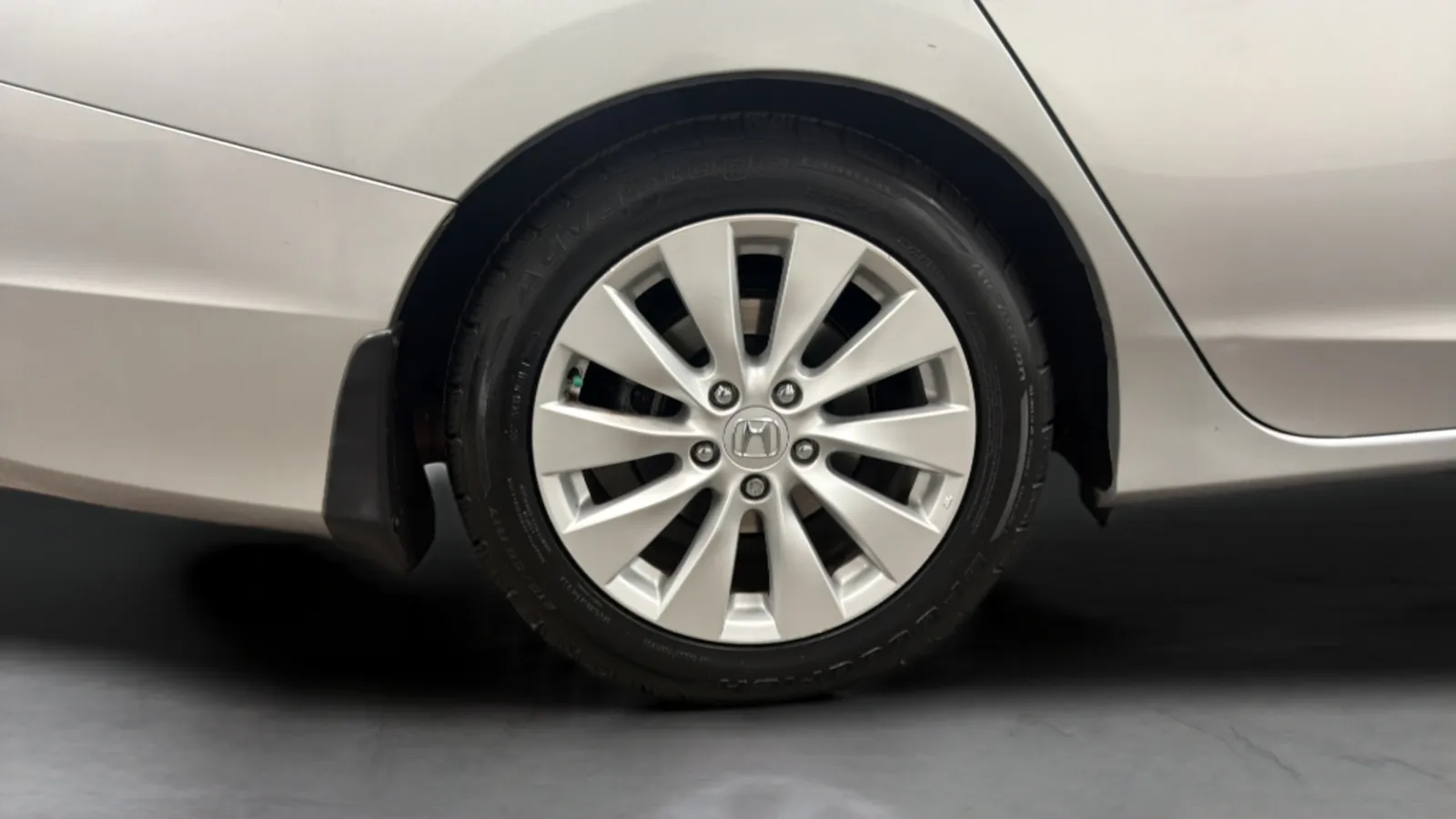 Honda Accord photo 27
