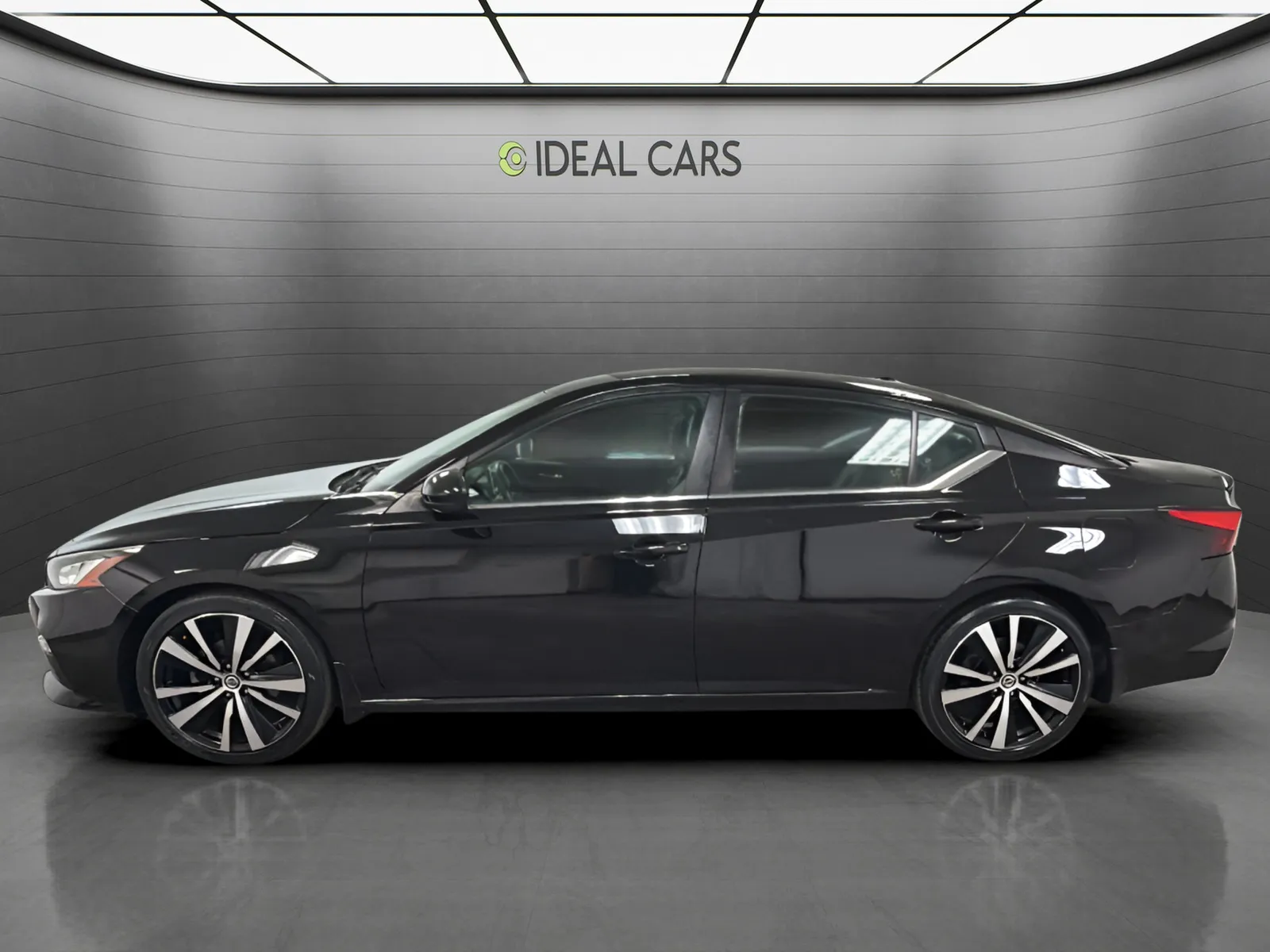 Nissan Altima photo 8