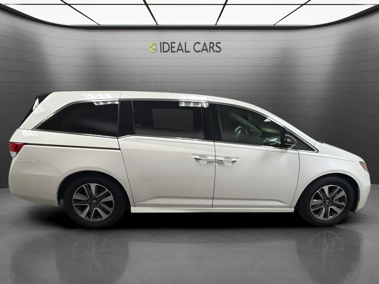 Honda Odyssey photo 4