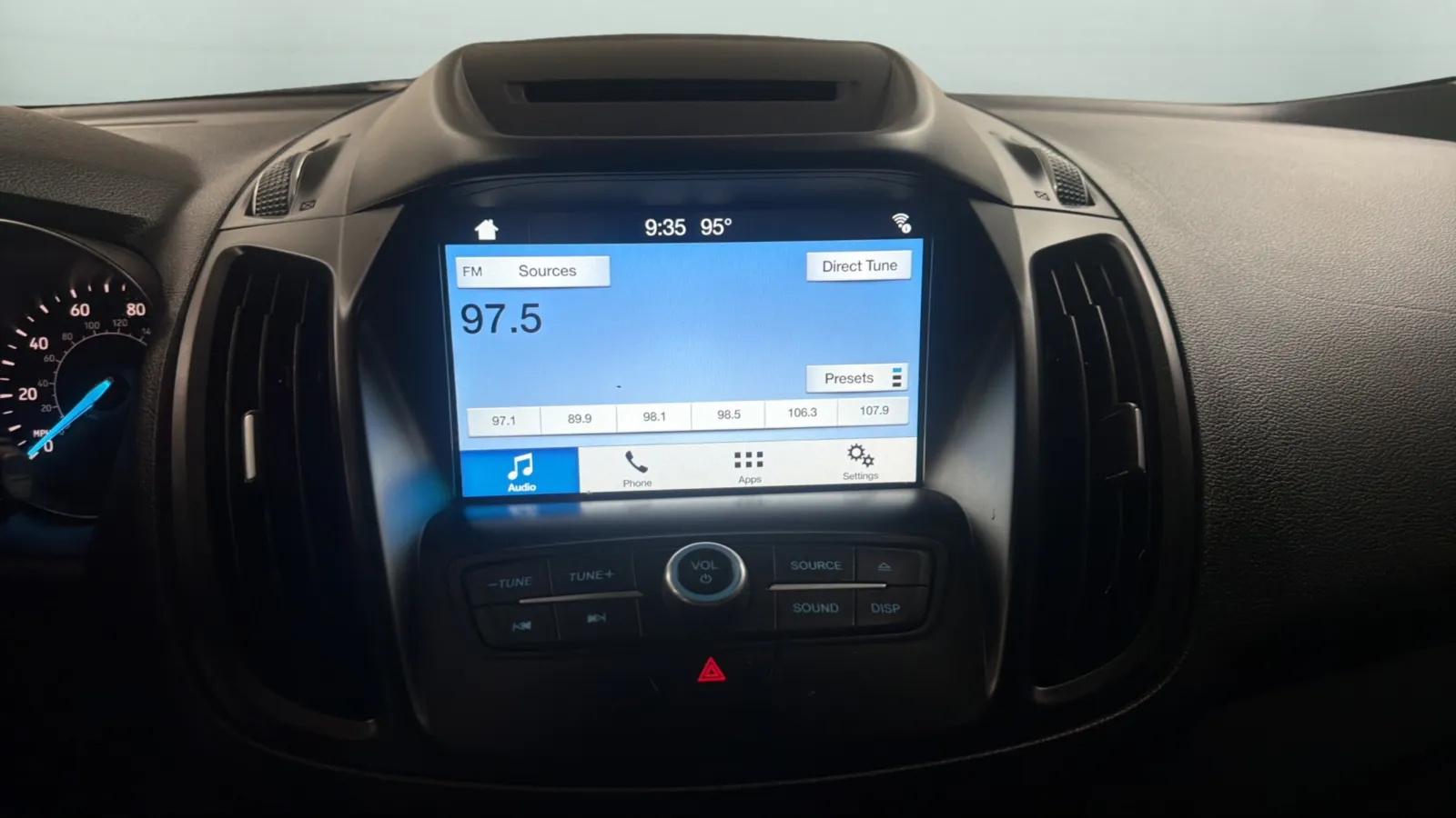 Ford Escape photo 13