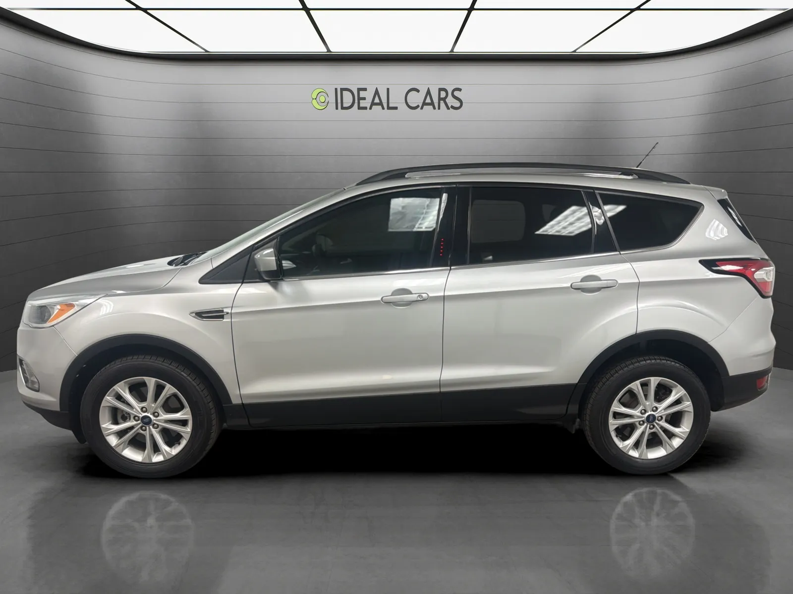 Ford Escape photo 8