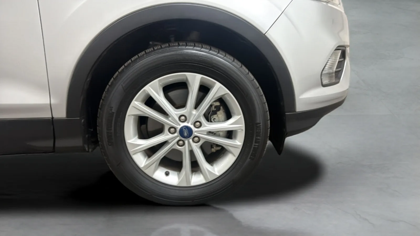 Ford Escape photo 24