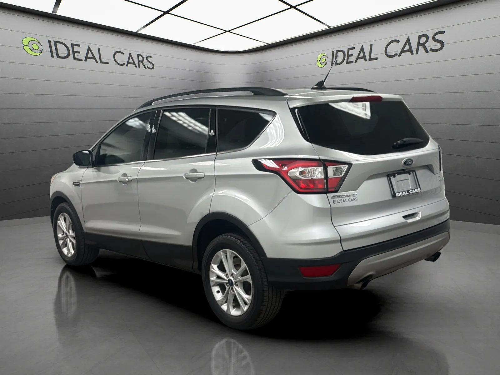 Ford Escape photo 7