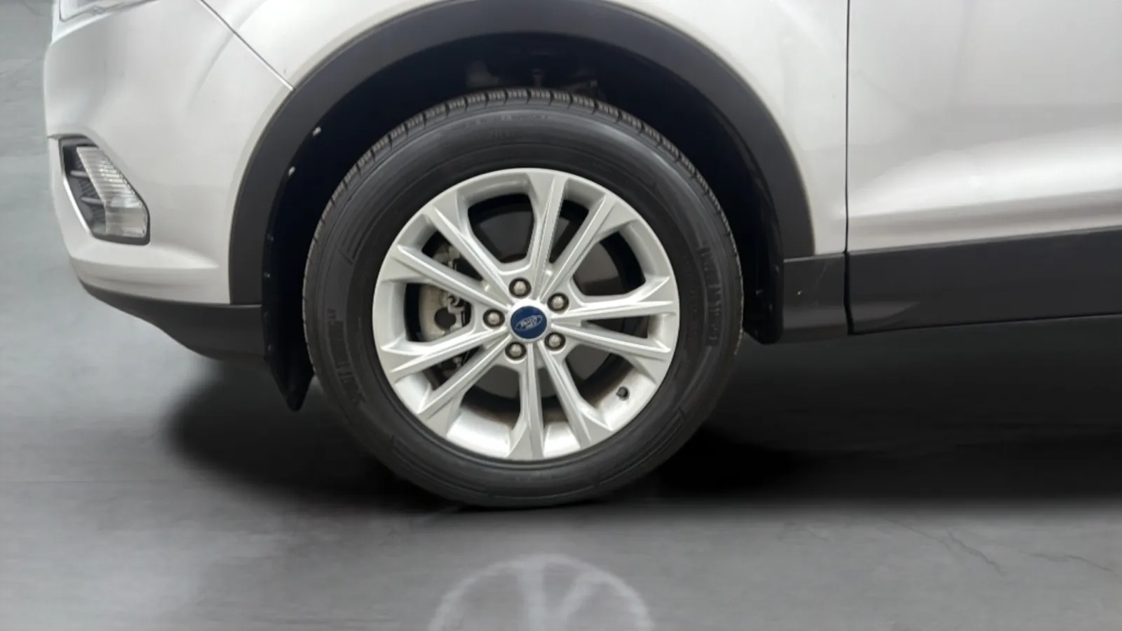 Ford Escape photo 27