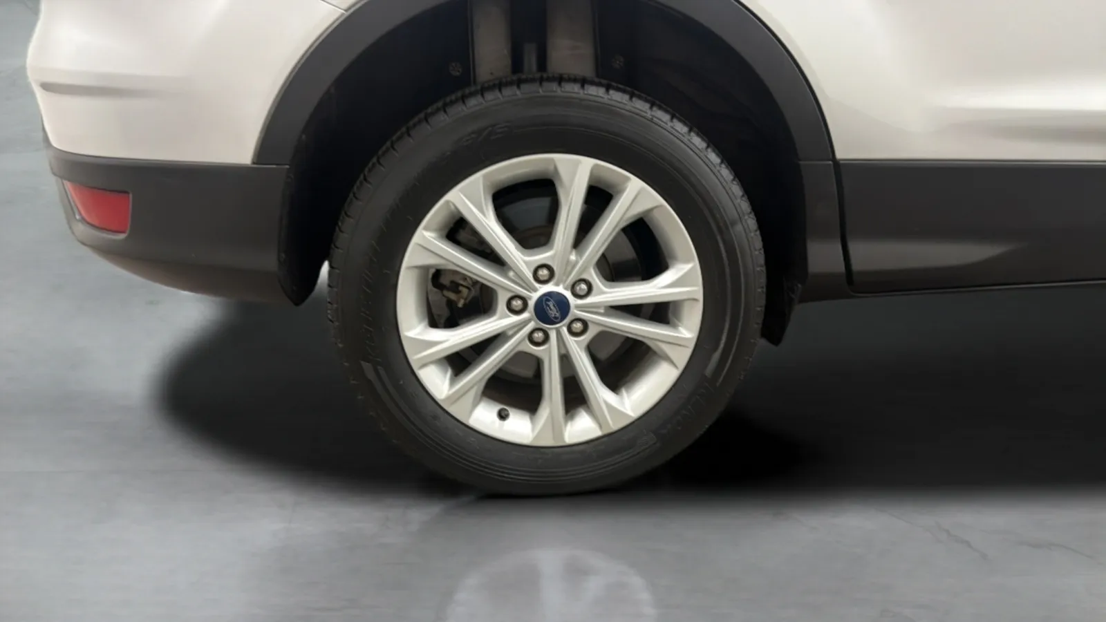 Ford Escape photo 25