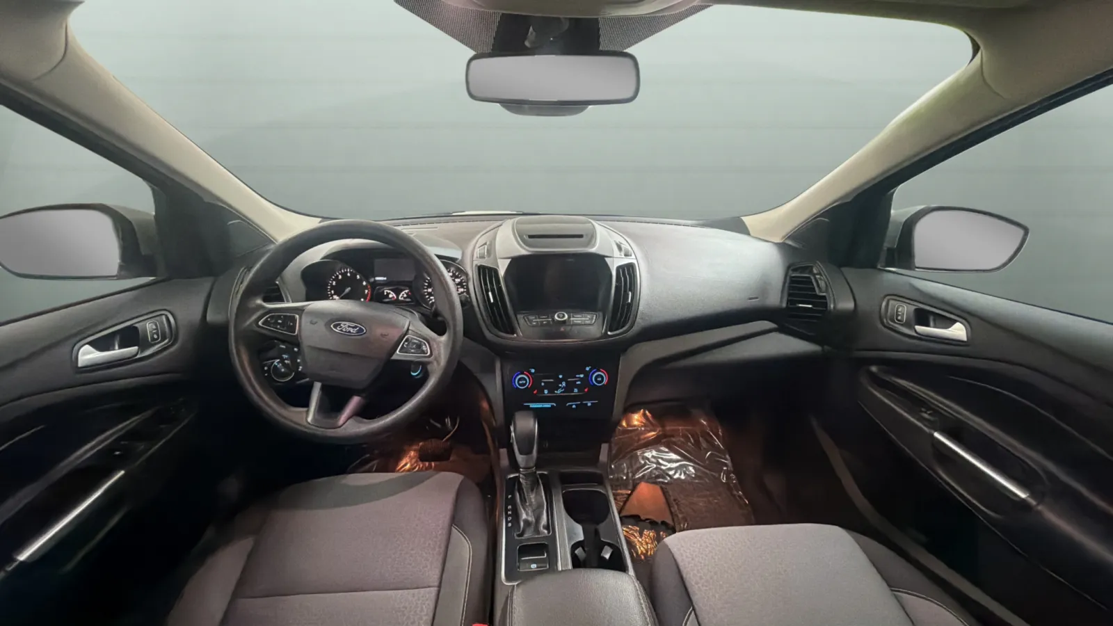 Ford Escape photo 9