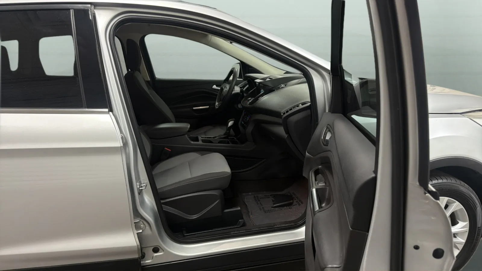Ford Escape photo 21