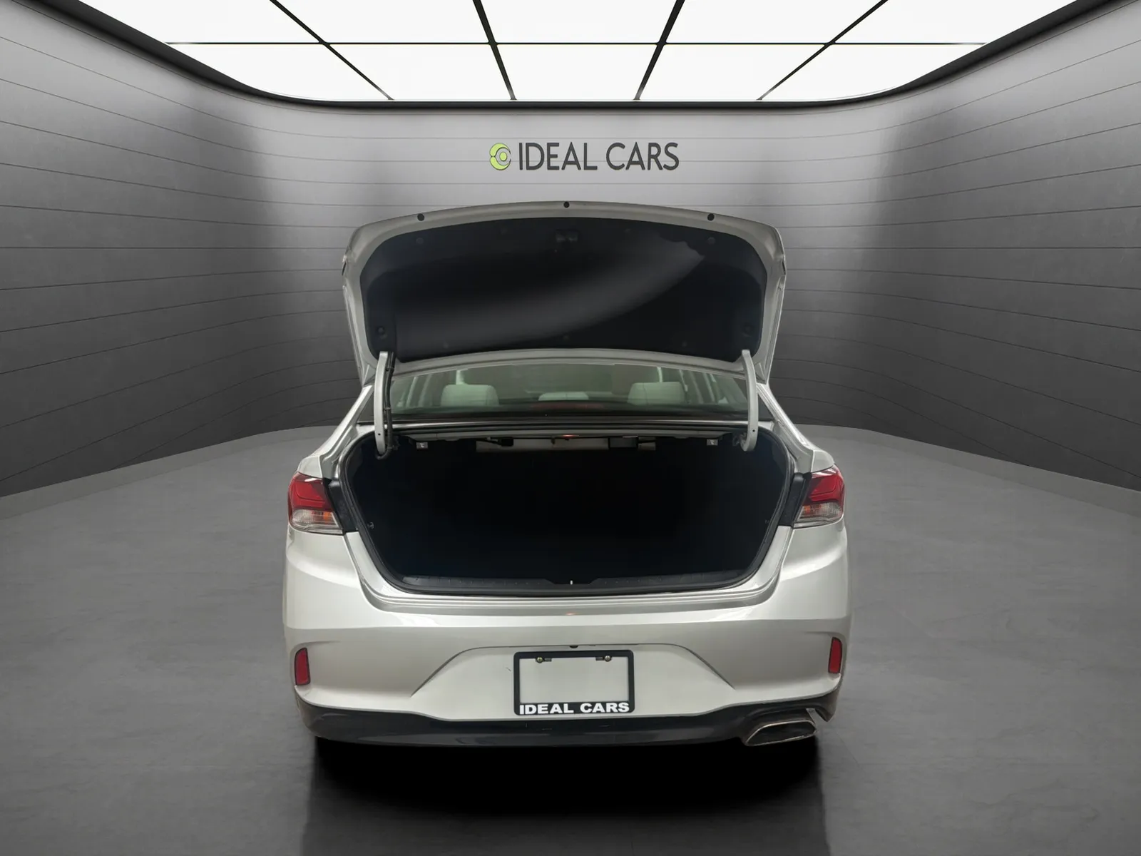 Hyundai Sonata photo 9