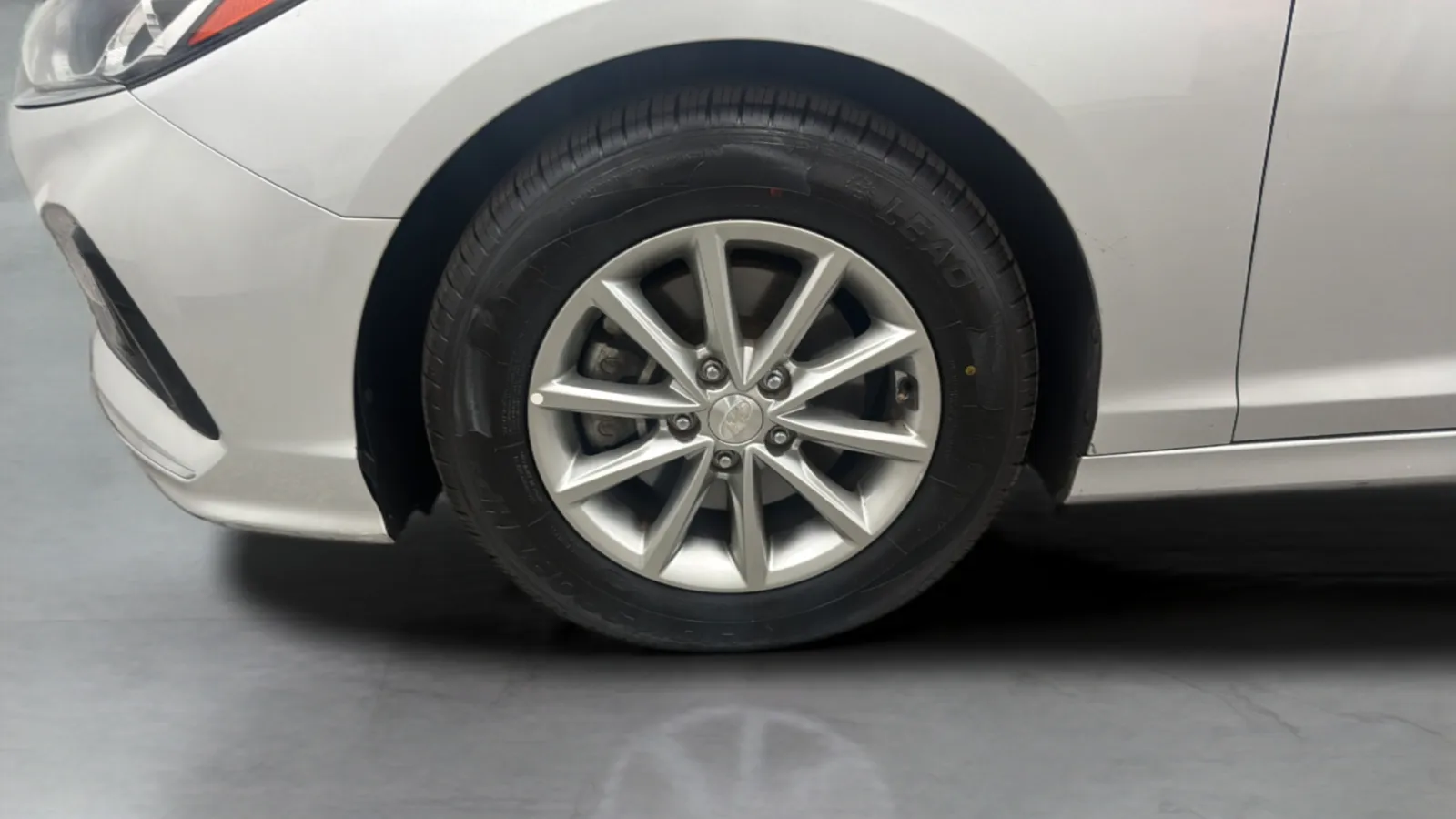 Hyundai Sonata photo 27