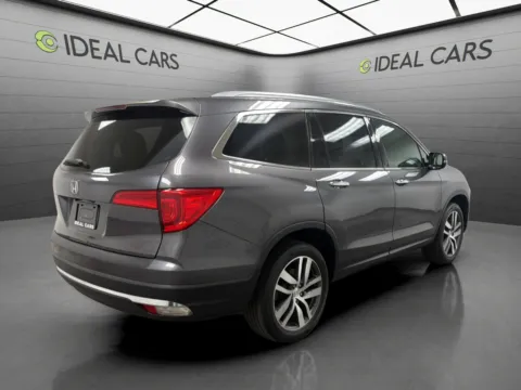 More photos of 2018 Honda Pilot Elite at Ideal Cars - East Mesa (Hill), AZ