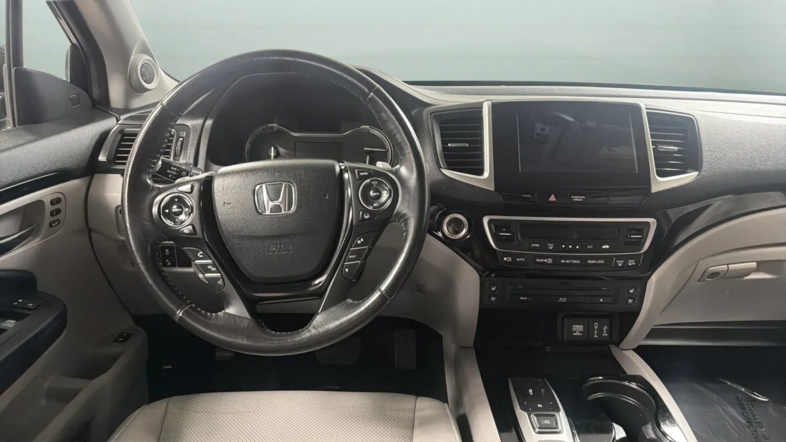Honda Pilot photo 10