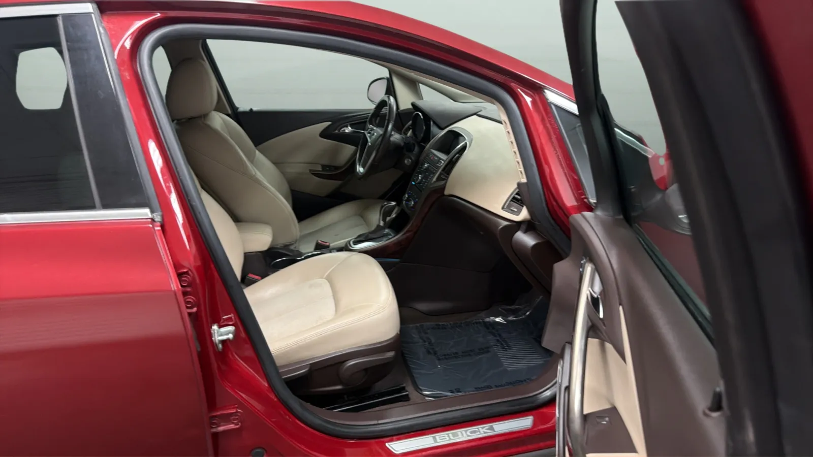 Buick Verano photo 21
