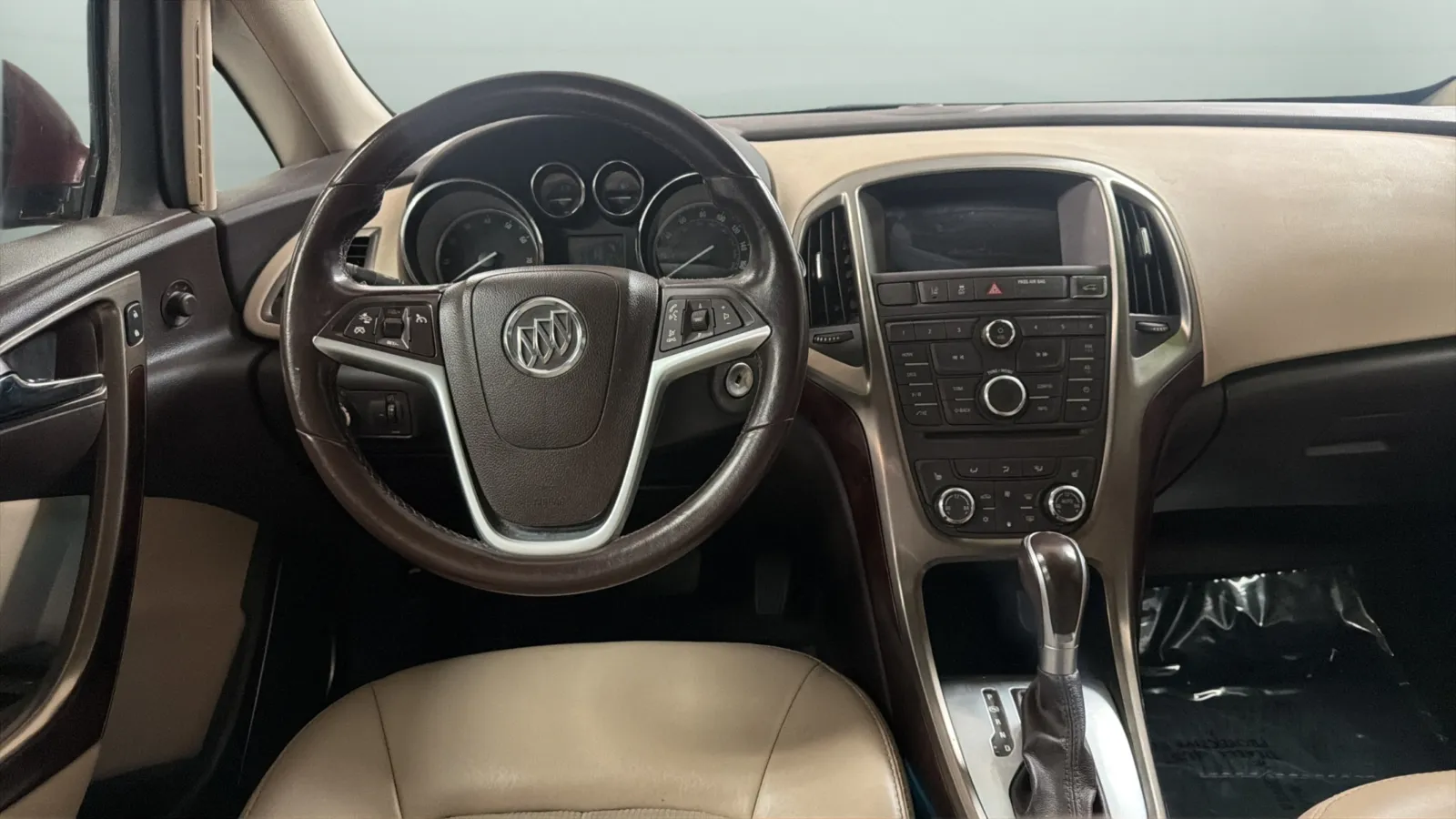 Buick Verano photo 11