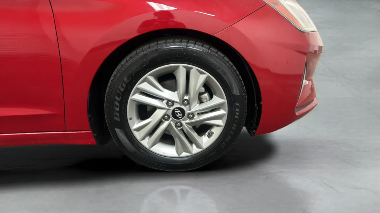 Hyundai Elantra photo 25