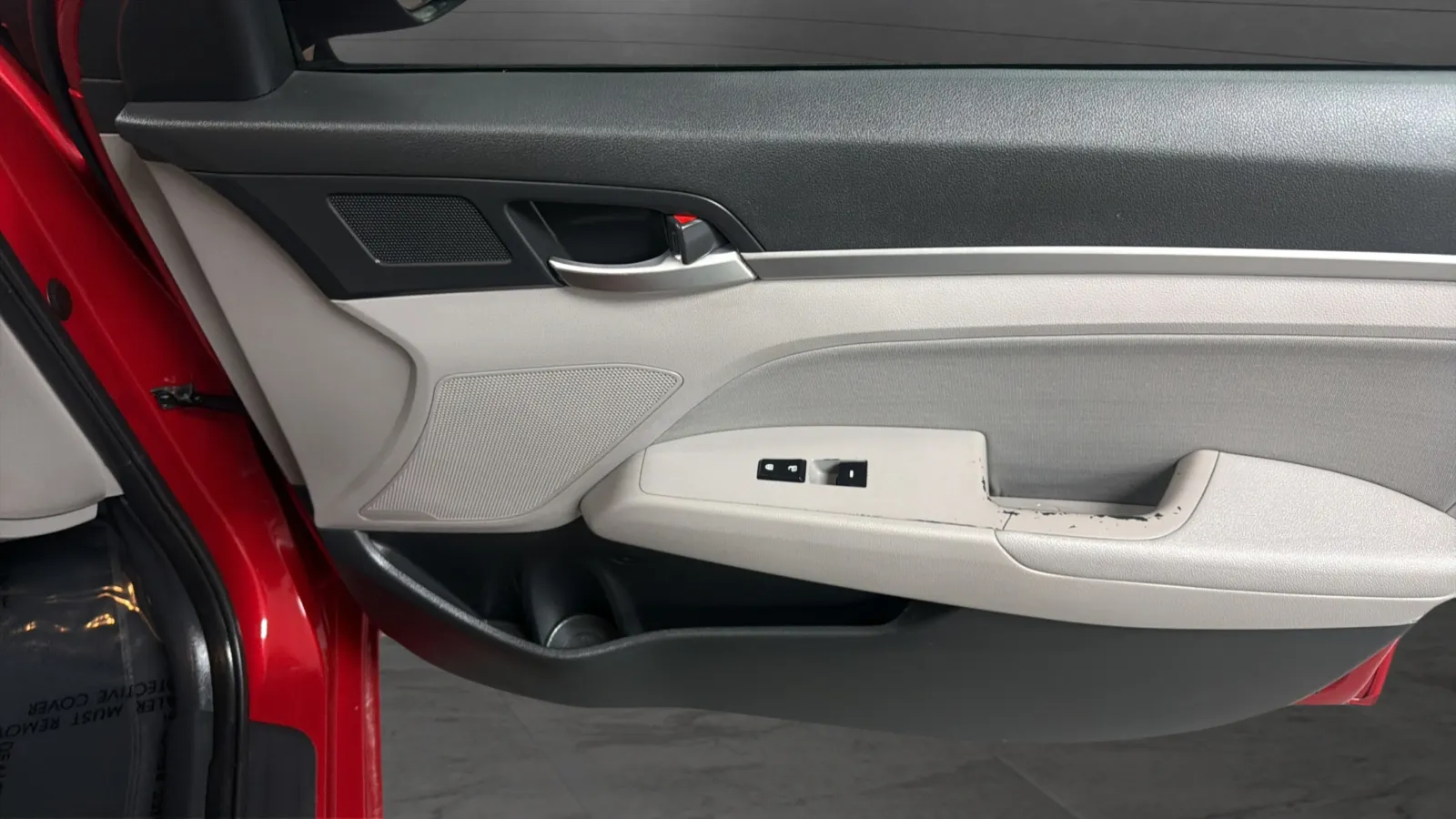 Hyundai Elantra photo 17
