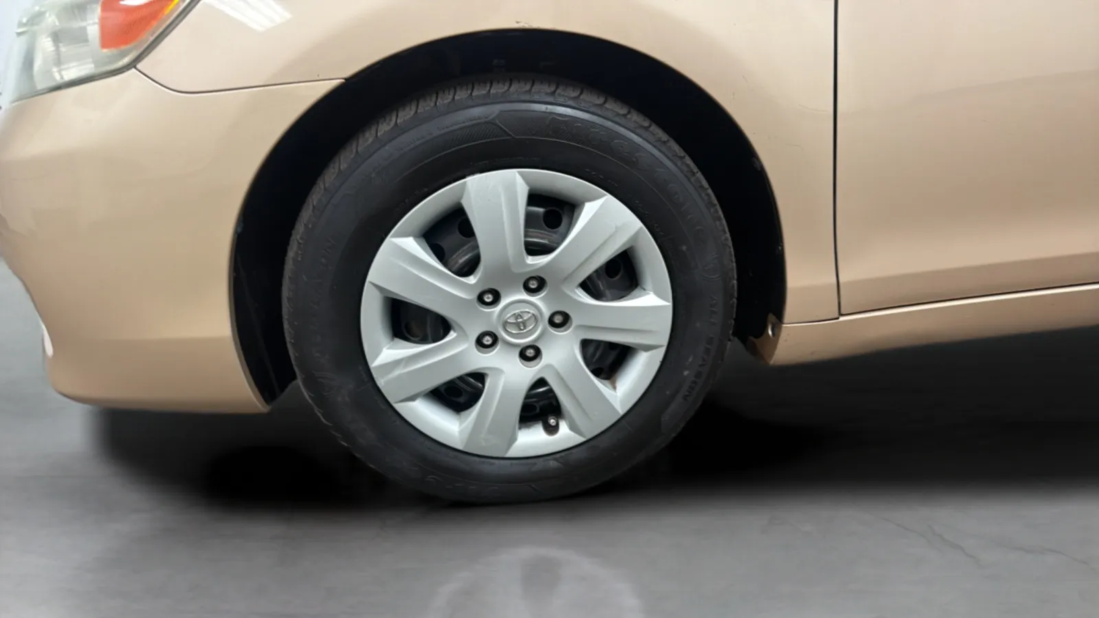 Toyota Camry photo 27