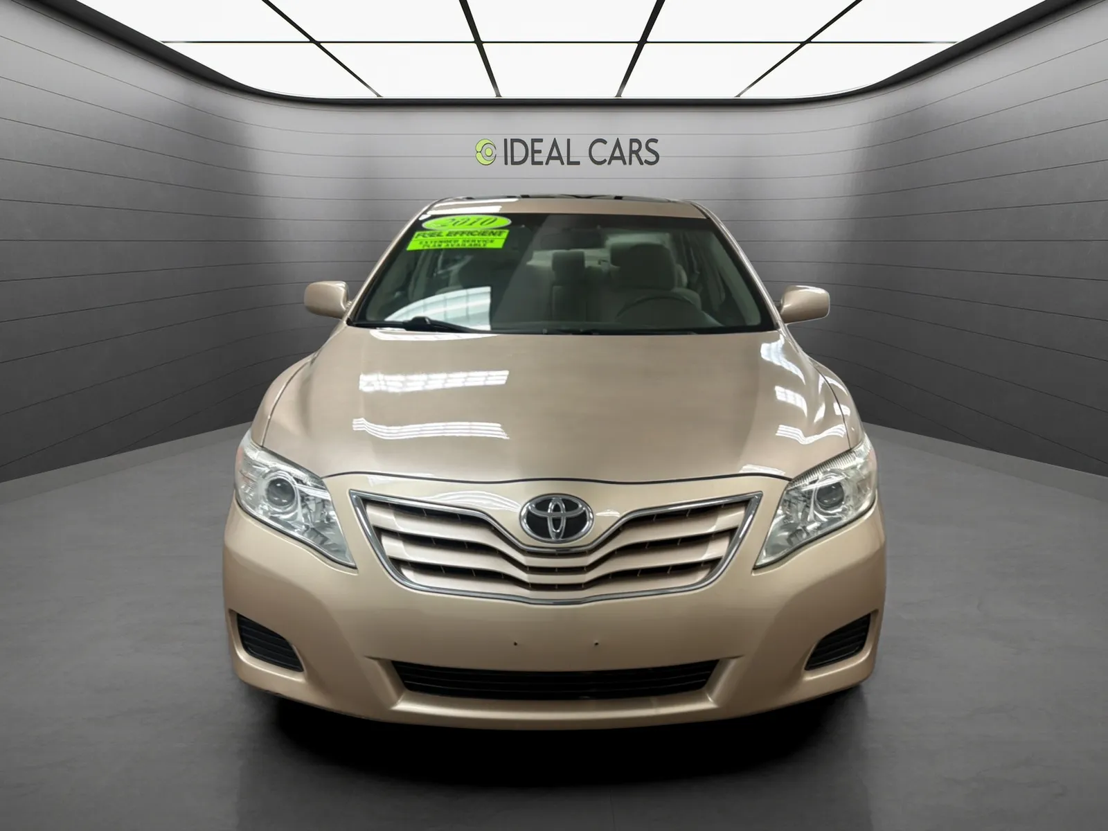 Toyota Camry photo 2