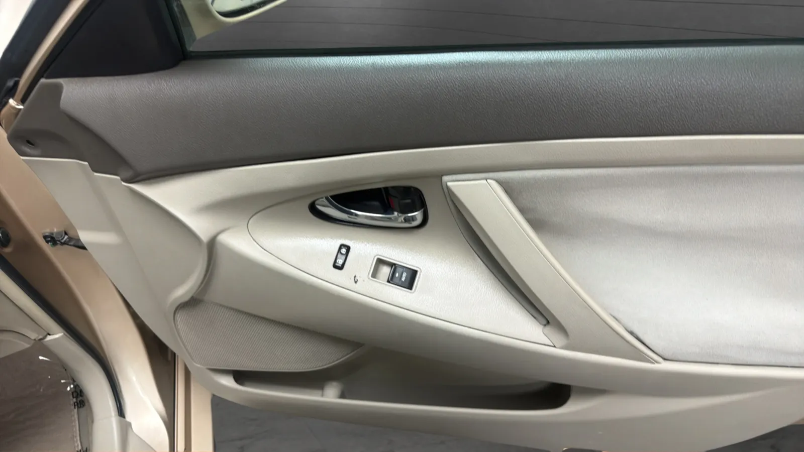 Toyota Camry photo 16