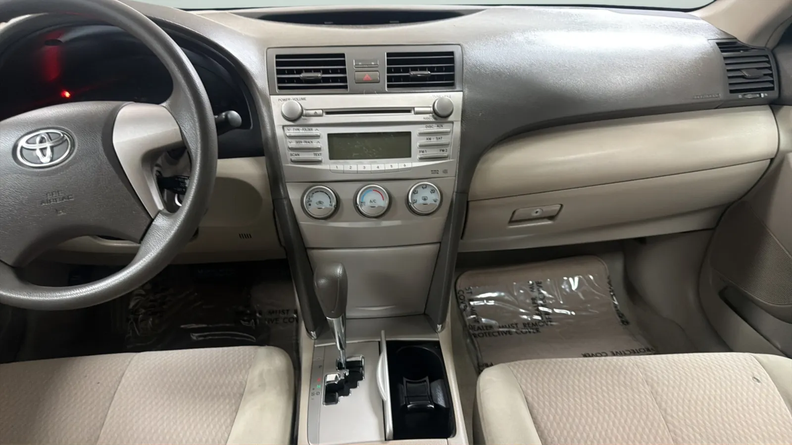 Toyota Camry photo 14
