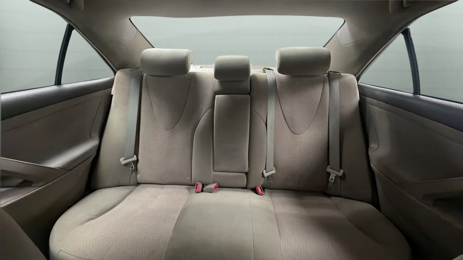 Toyota Camry photo 17