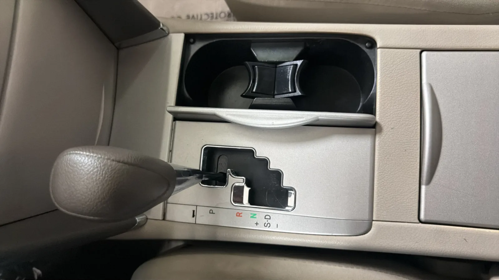 Toyota Camry photo 12