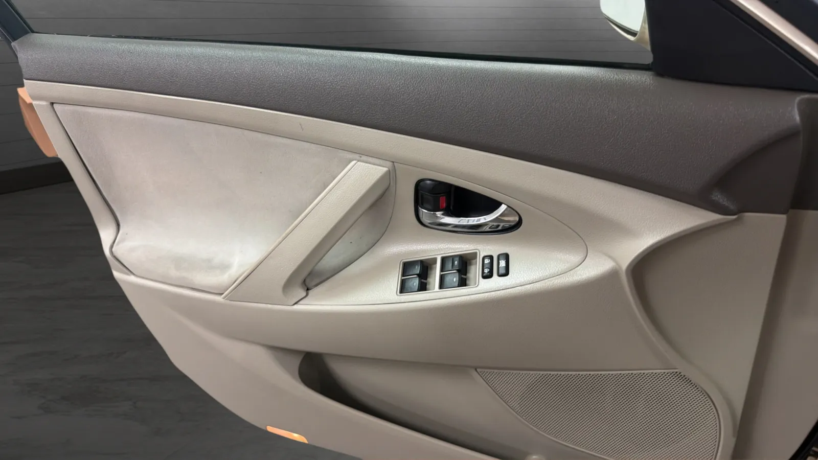 Toyota Camry photo 15