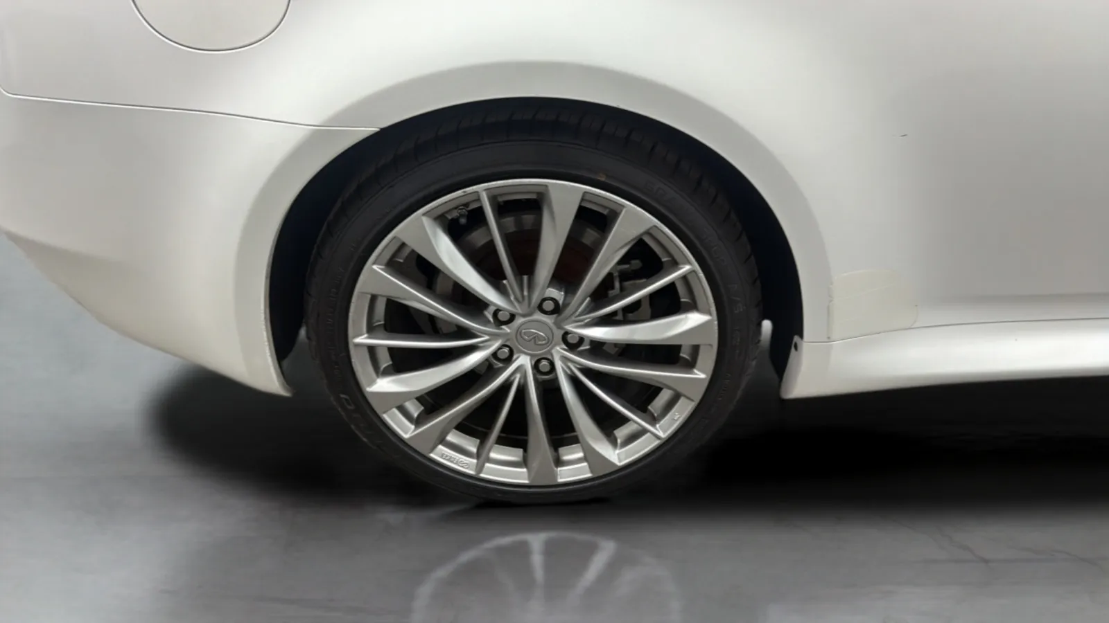 Infiniti G37 photo 26