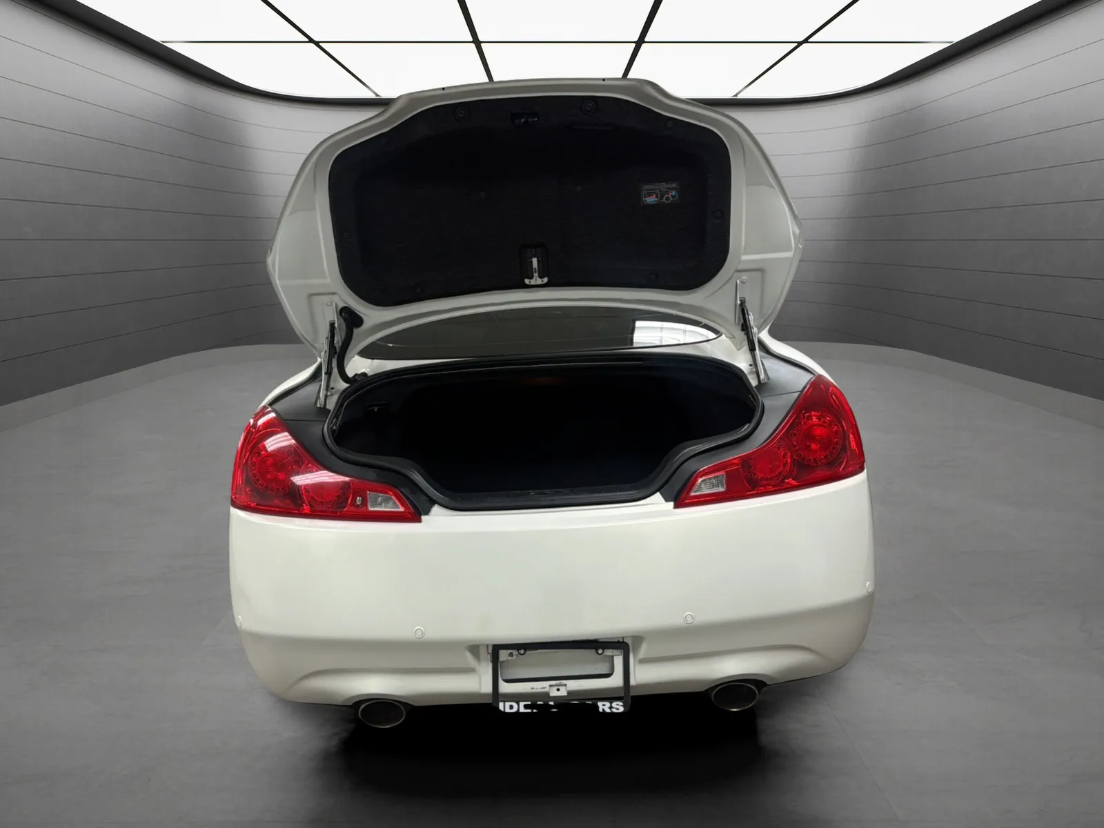 Infiniti G37 photo 20