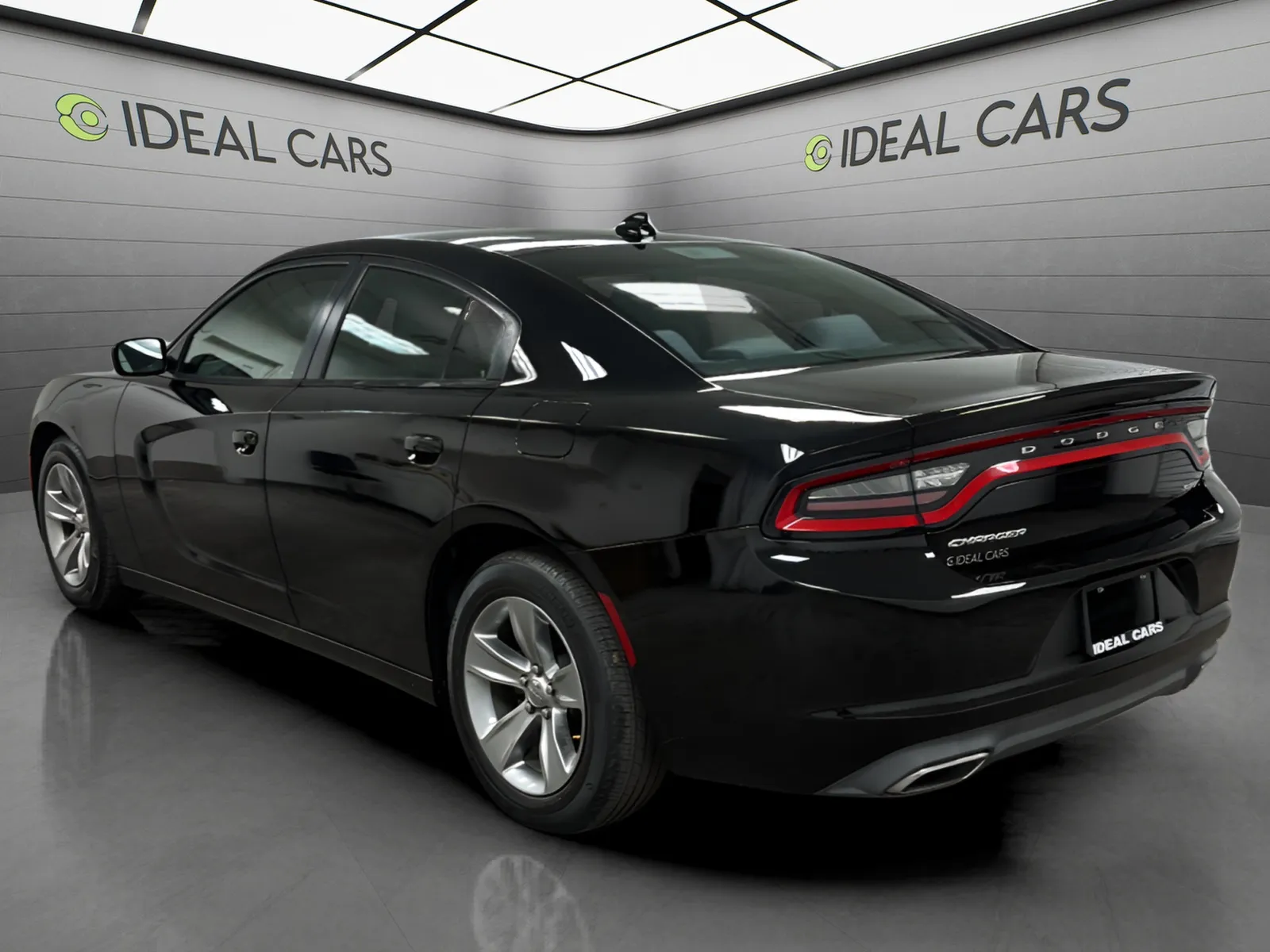 Dodge Charger photo 7