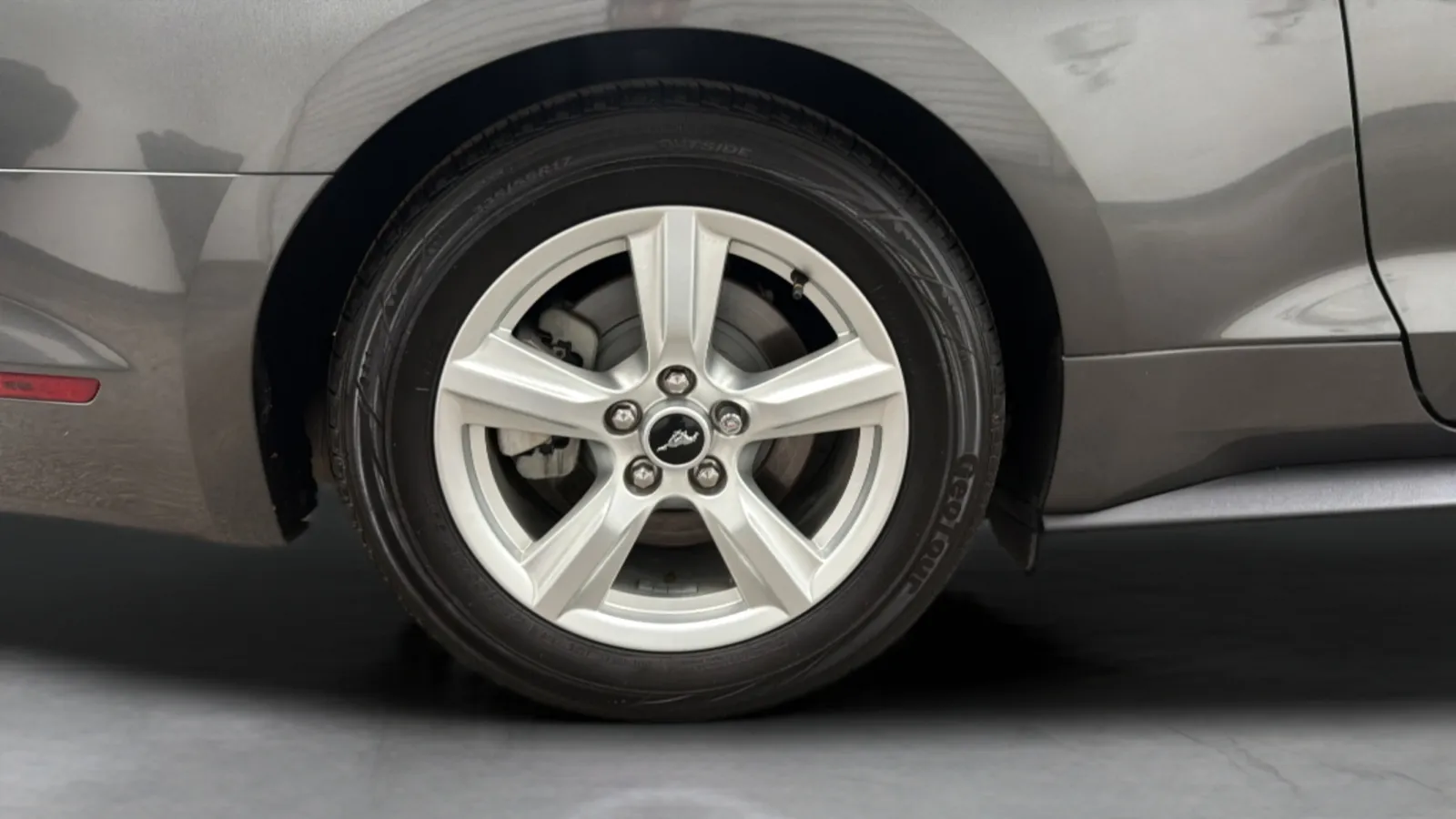 Ford Mustang photo 27