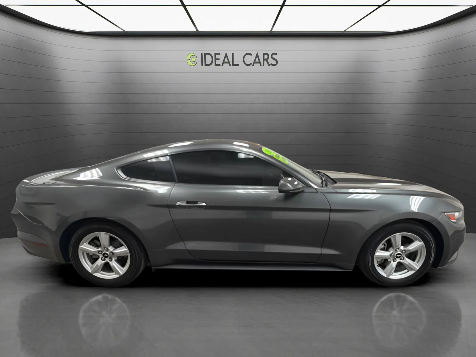 Ford Mustang photo 6