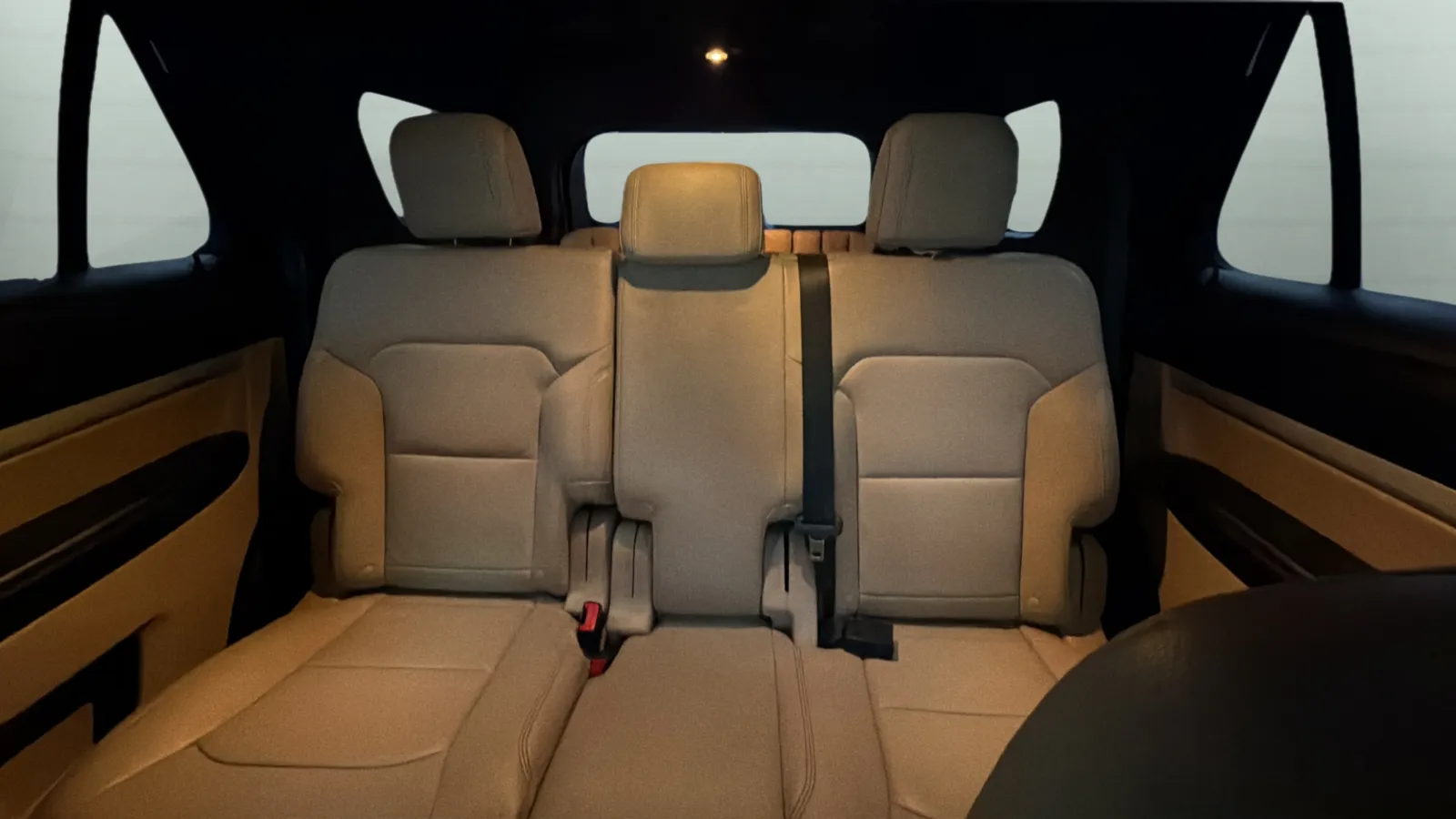 Ford Explorer photo 20