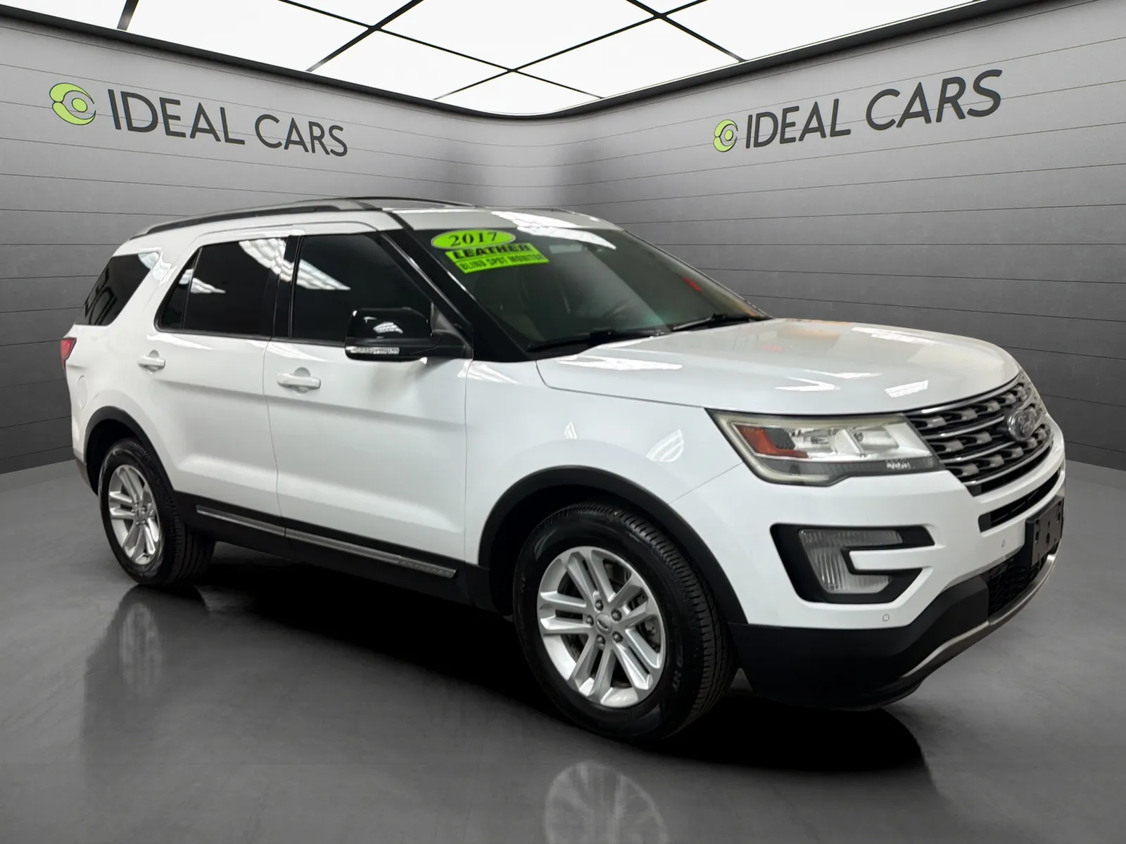 Ford Explorer photo 3