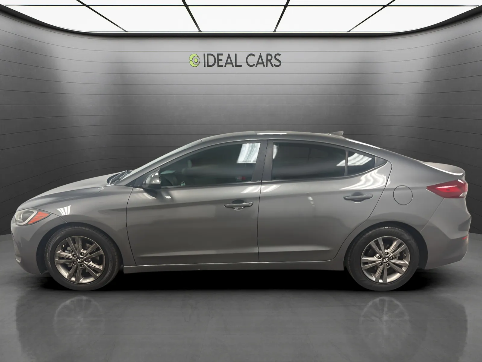 Hyundai Elantra photo 8