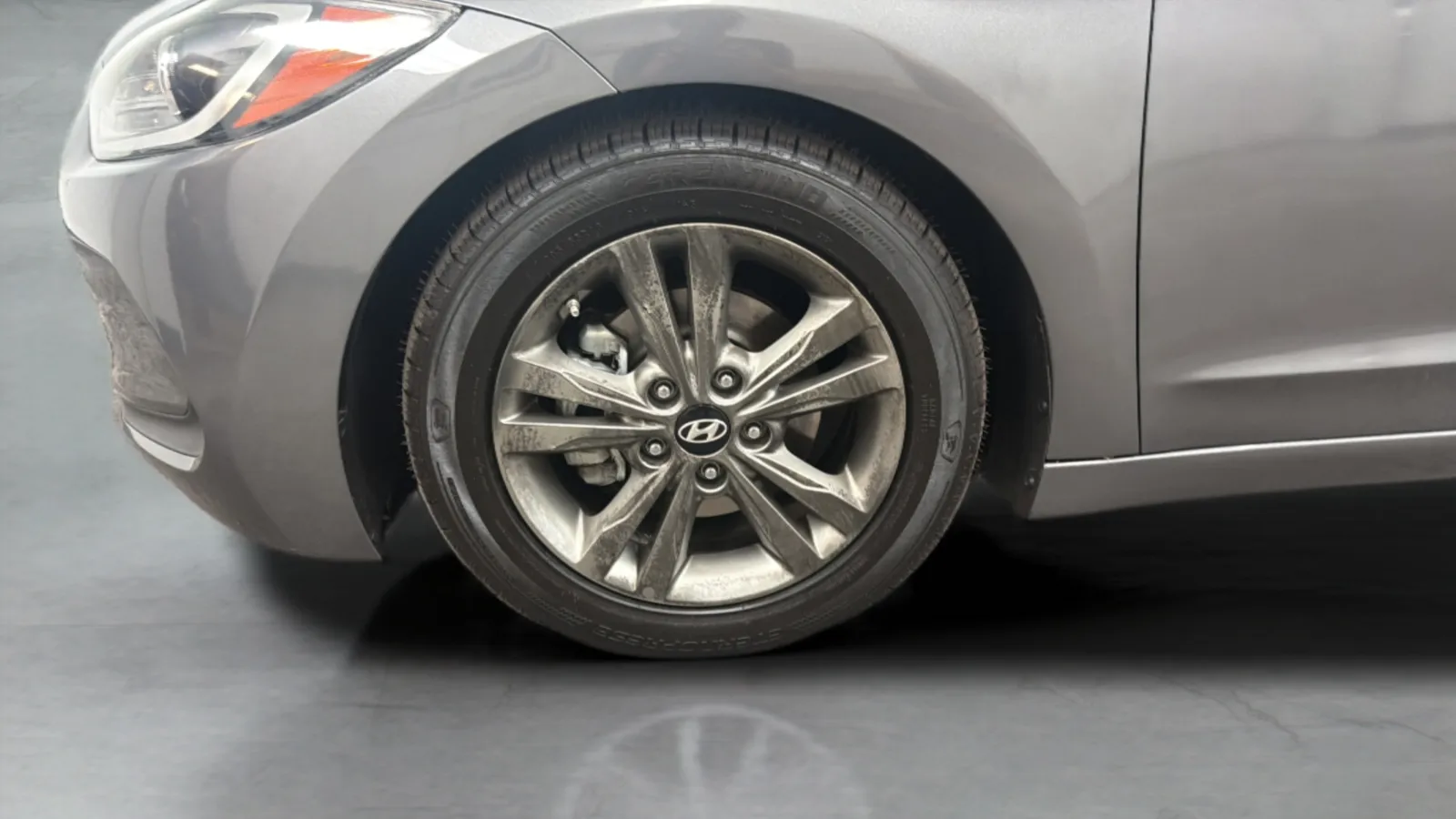 Hyundai Elantra photo 28