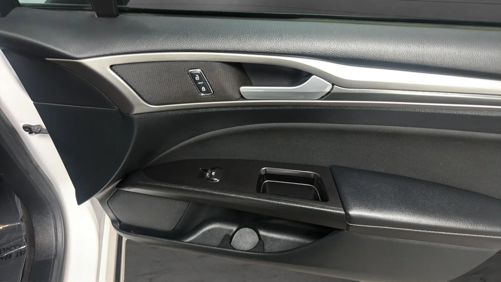 Ford Fusion photo 18