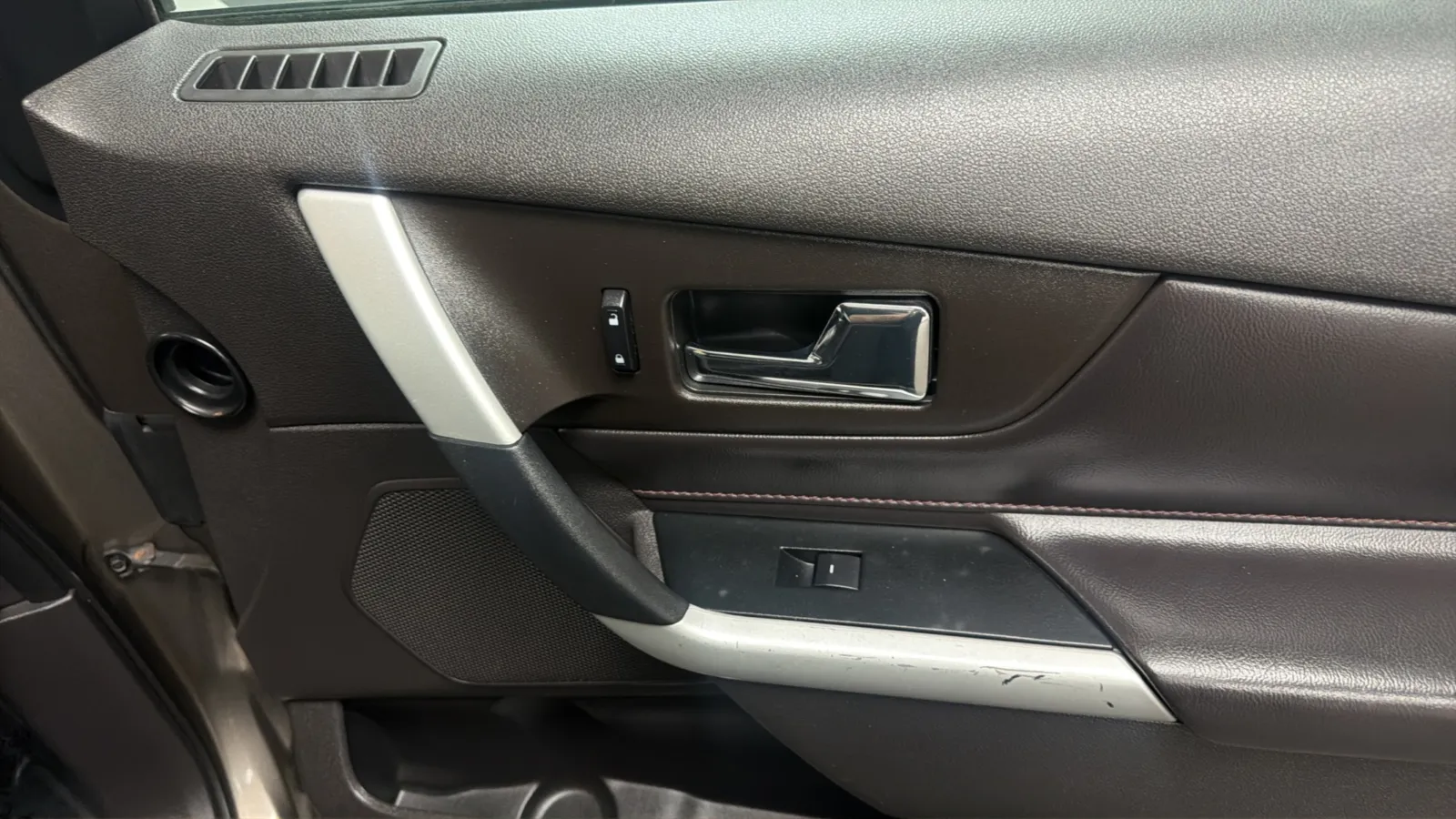 Ford Edge photo 16