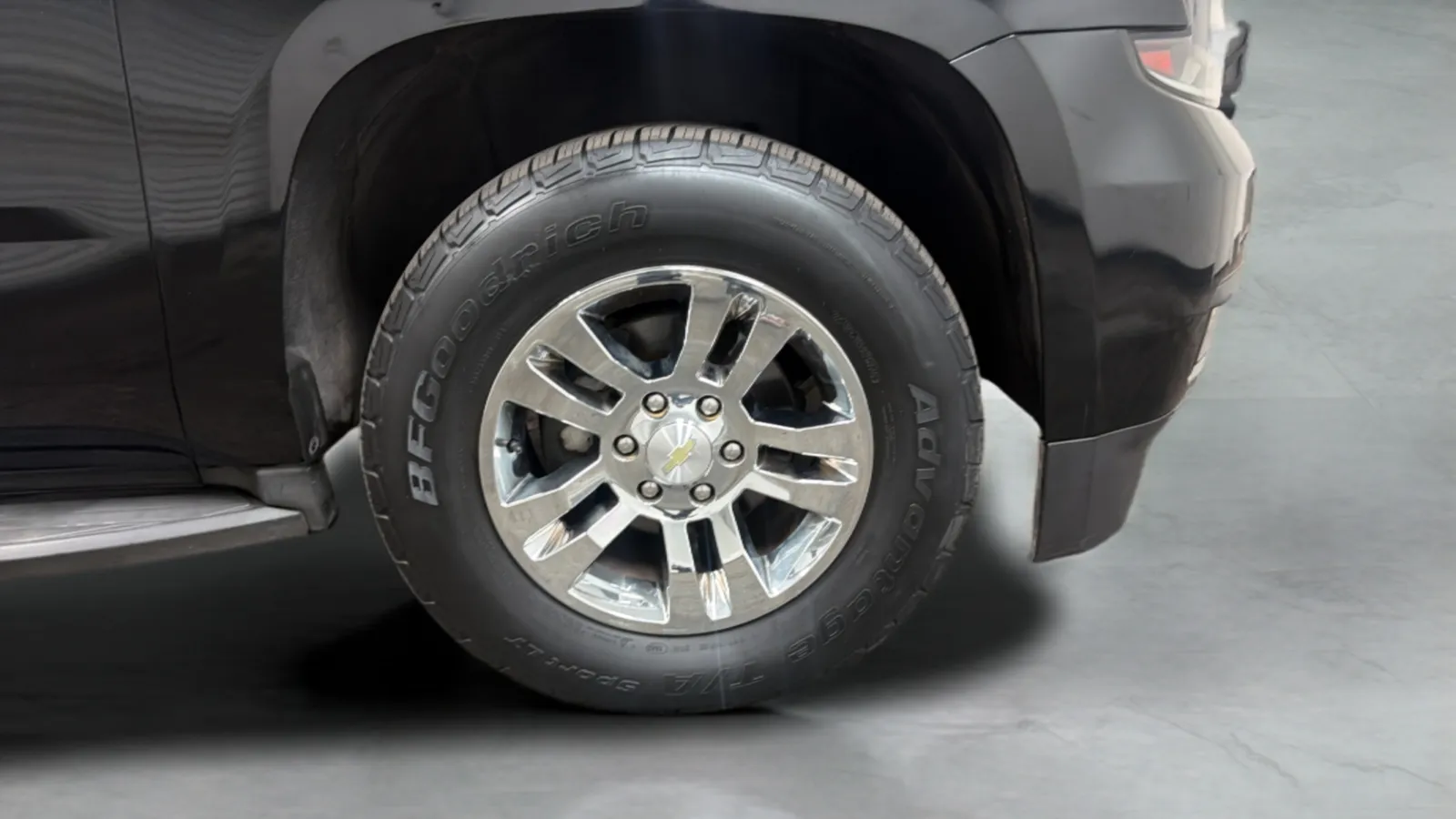 Chevrolet Suburban photo 25
