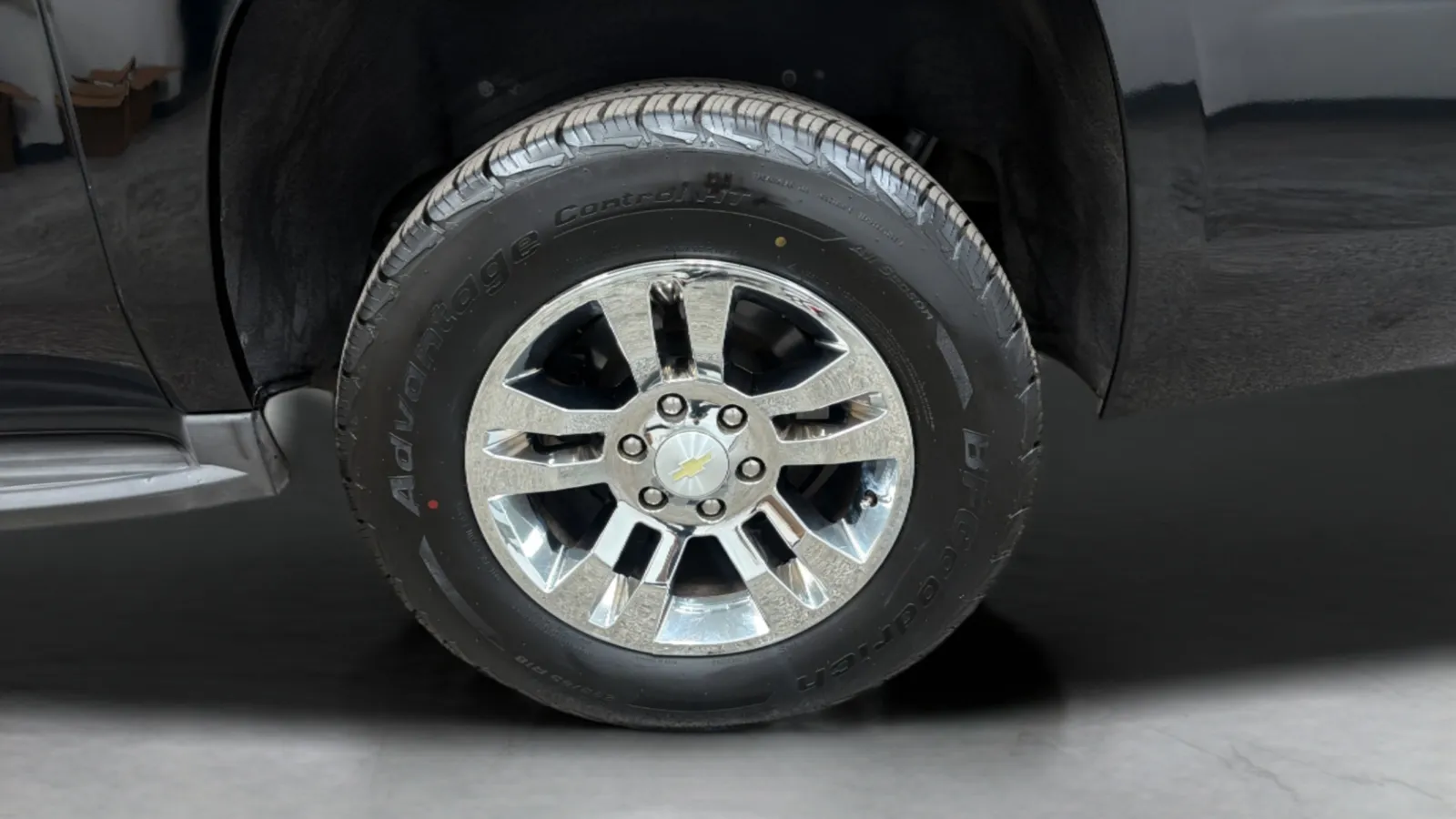 Chevrolet Suburban photo 27
