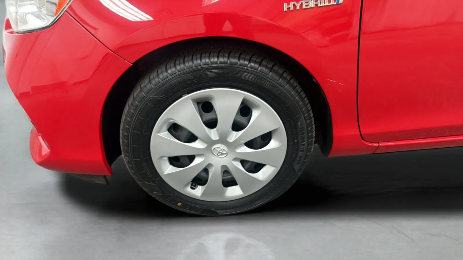 Toyota Prius C photo 27