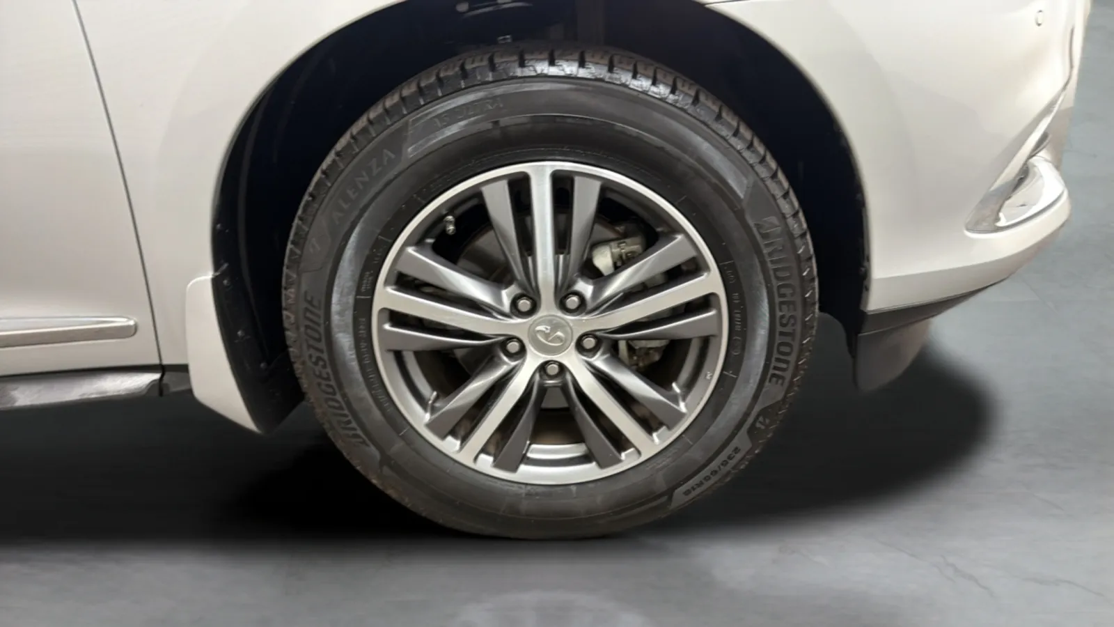 Infiniti QX60 photo 25