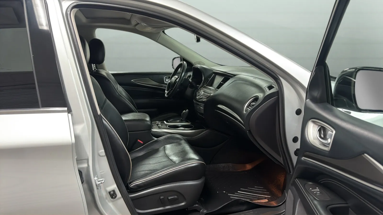 Infiniti QX60 photo 22