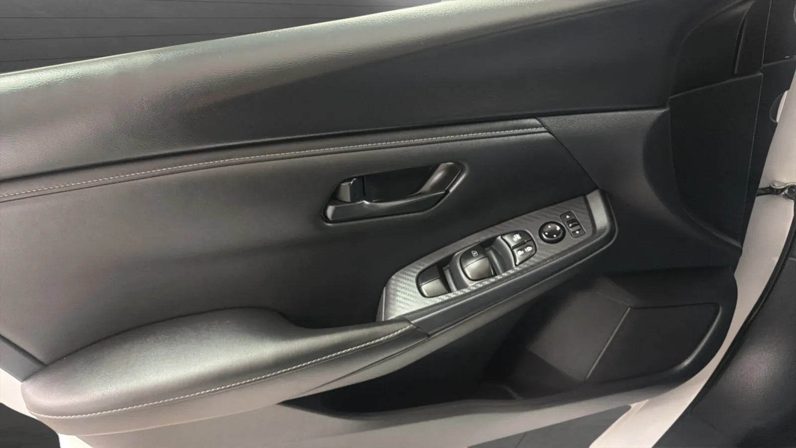 Nissan Sentra photo 17