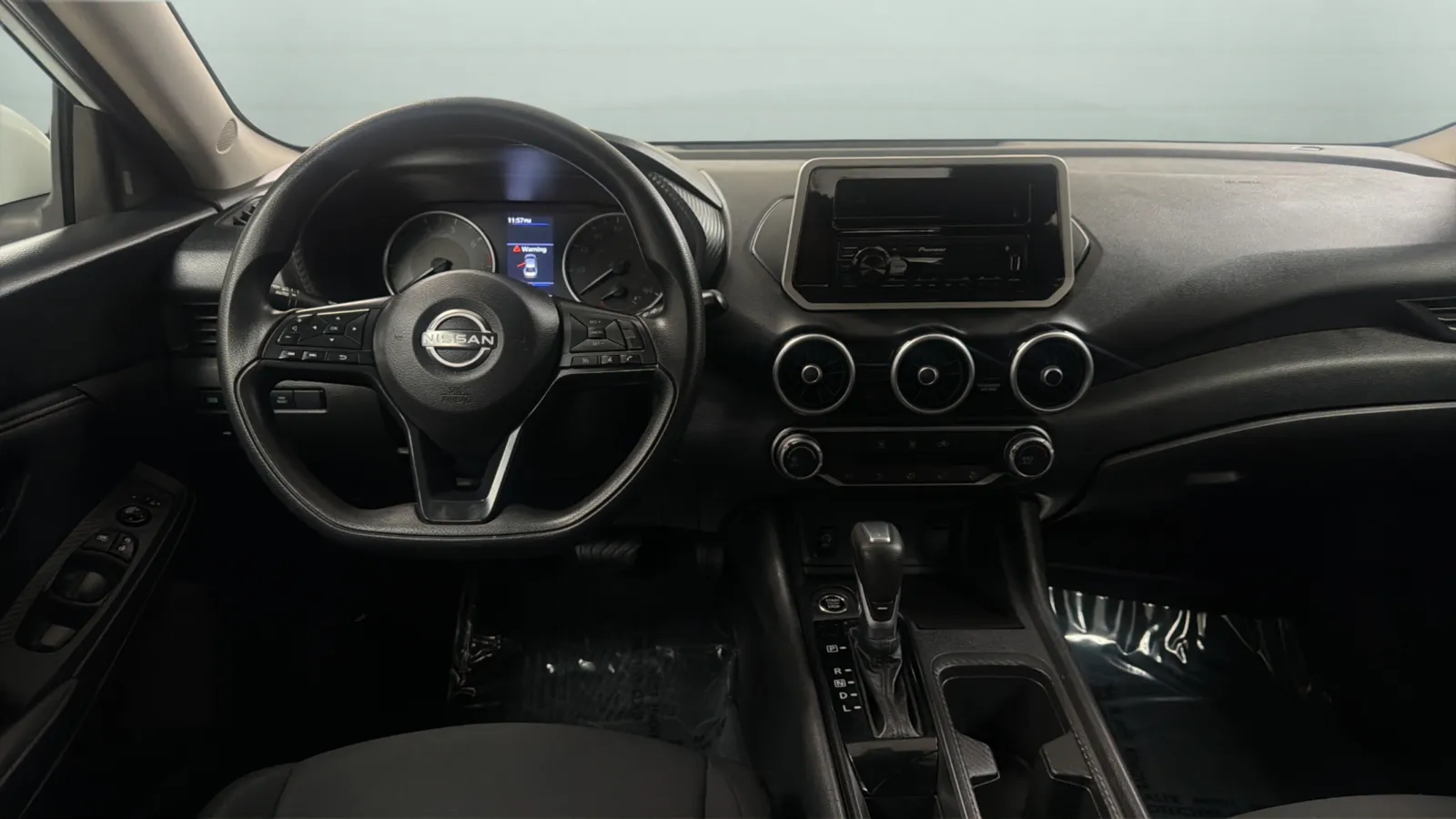 Nissan Sentra photo 11