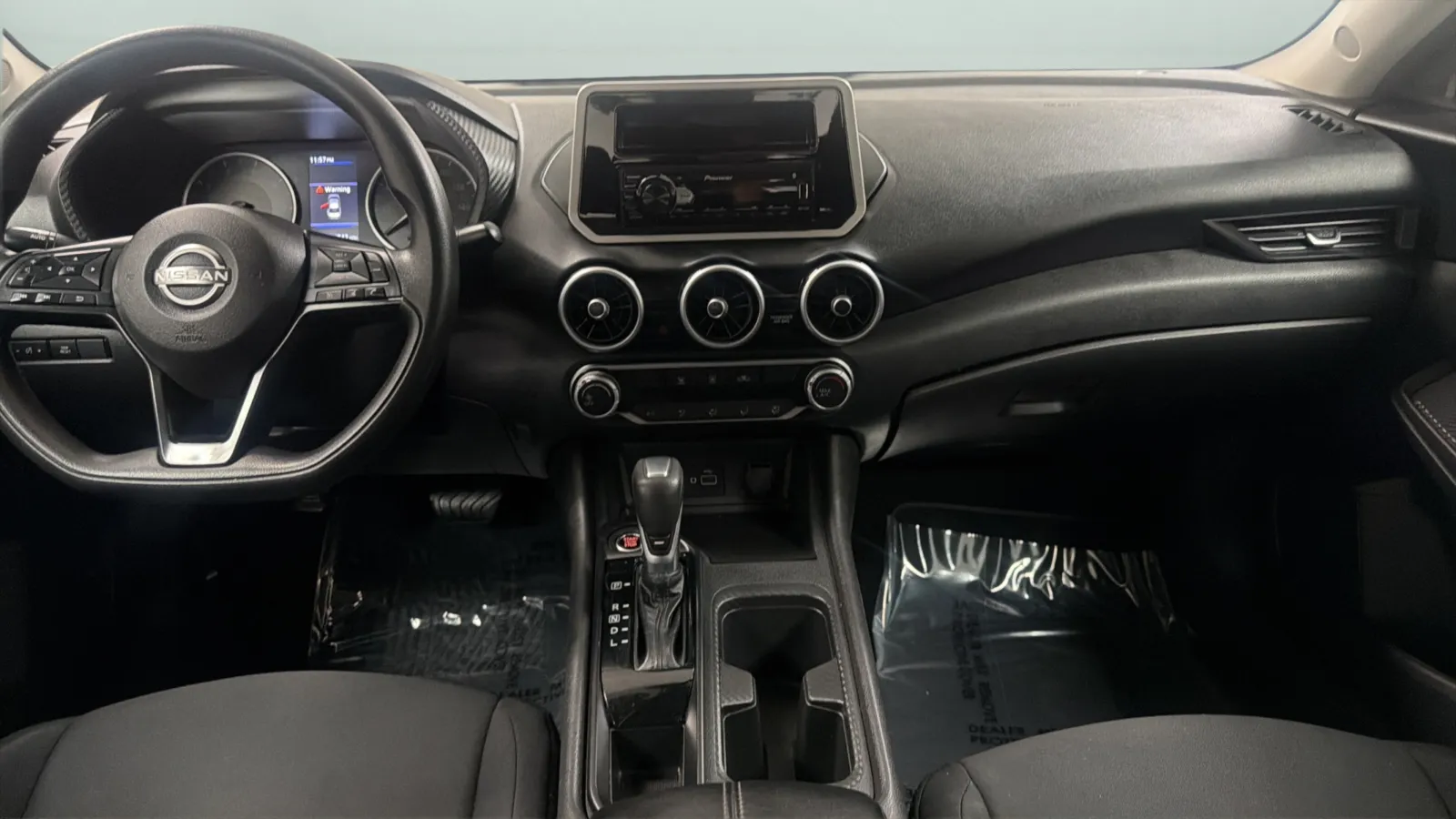 Nissan Sentra photo 16