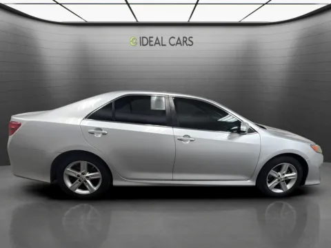 More photos of 2013 Toyota Camry SE at Ideal Cars - East Mesa (Hill), AZ