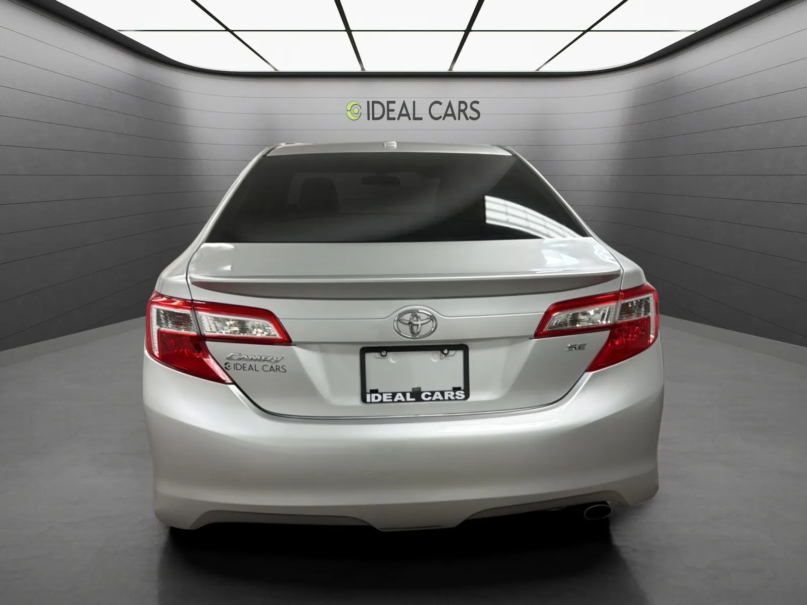Toyota Camry photo 6
