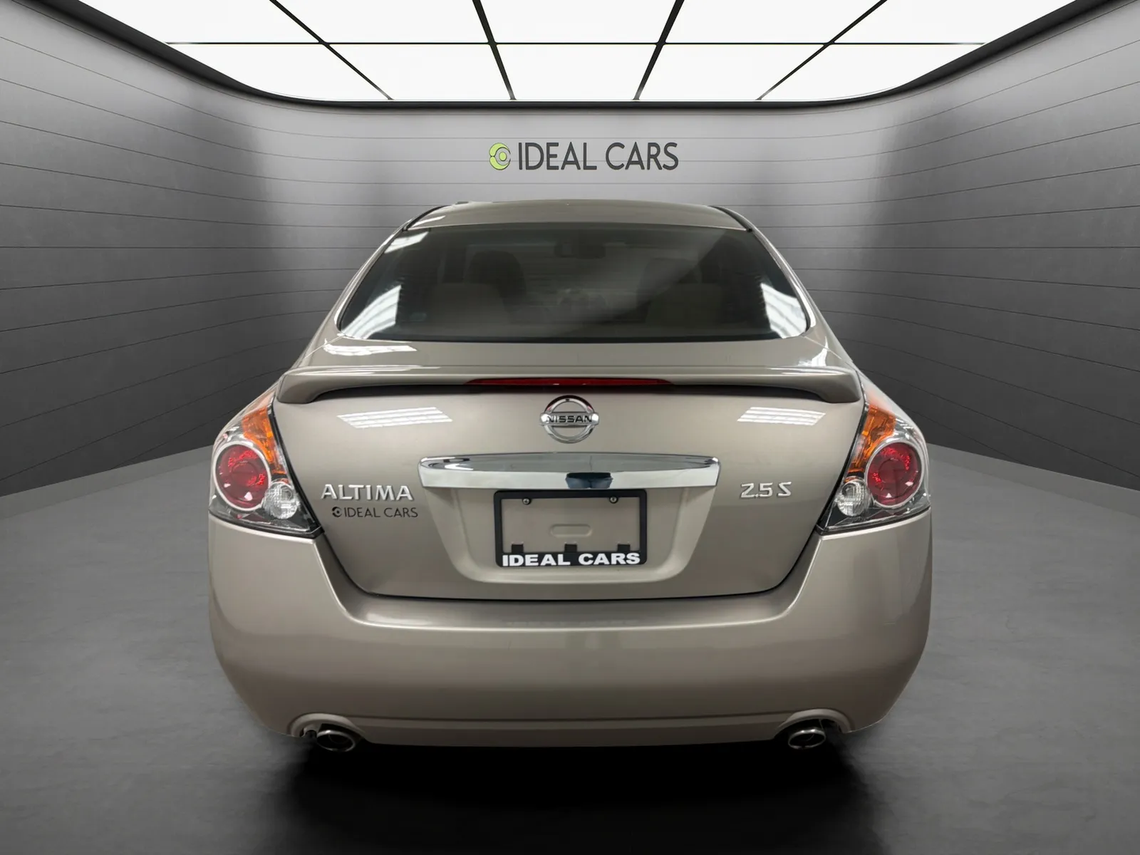 Nissan Altima photo 6